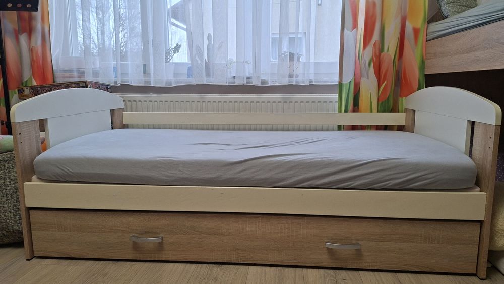 Łóżko dziecięce z materacem 160x80