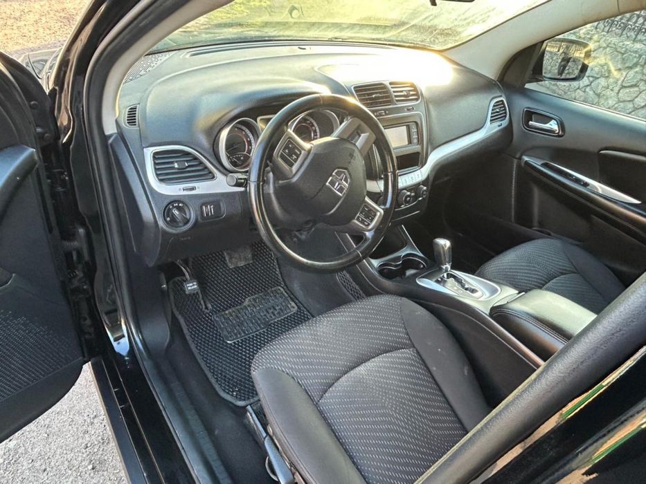 Продам Dodge Journey