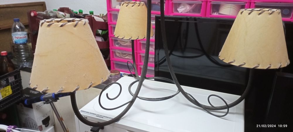 Selling chandeliers423054744550133764