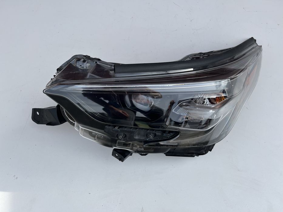 Фара ліва права Subaru Outback Legacy B16 2023 2024 америка