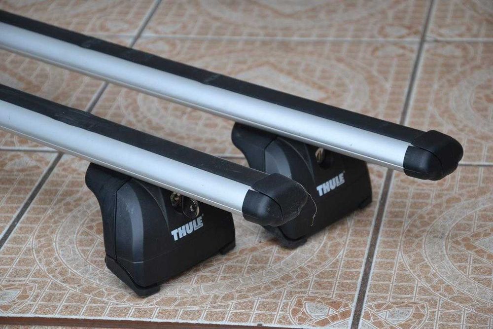 AUDI A4 B8,B9 THULE Aerobar Bagażnik,Relingi Belki bazowe
