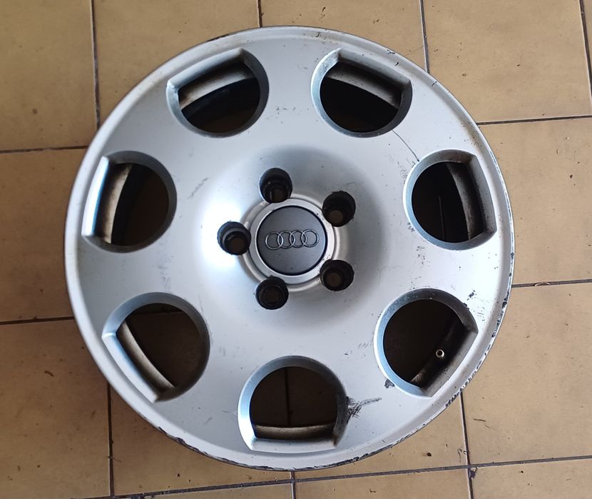 Felga aluminiowa 16" Audi
