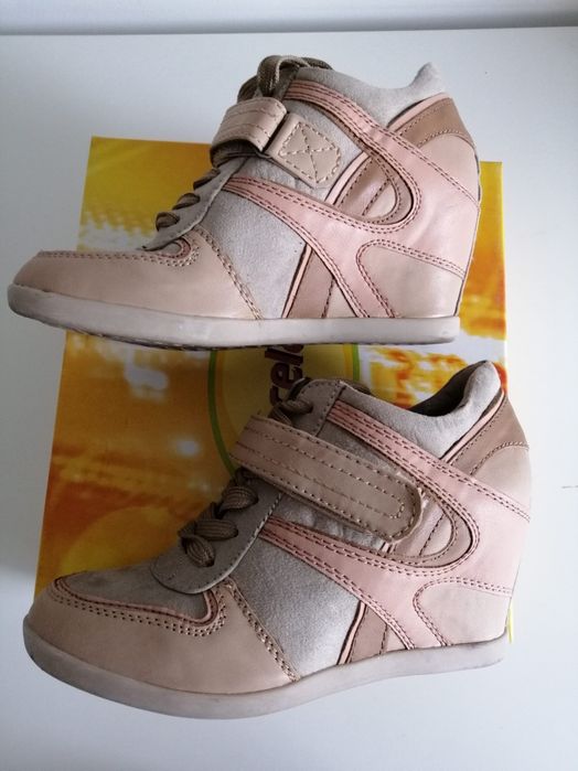 Sneakersy na koturnie 36