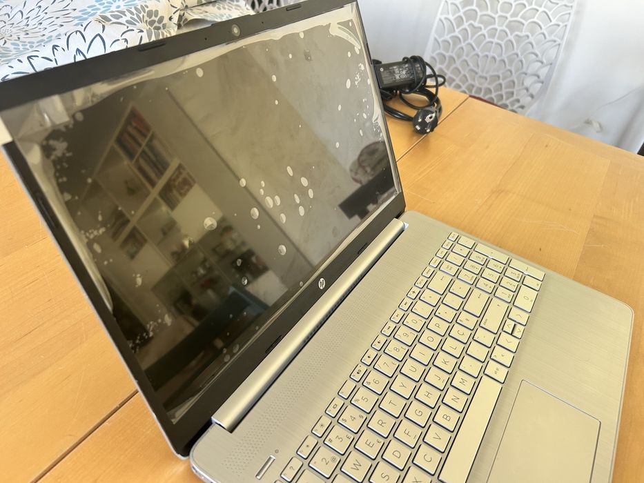 Portátil HP semi-novo Processador i7476539130091284484