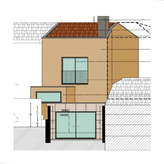 Ruína de casa térrea com projeto para moradia próximo ao GaiaShopping.