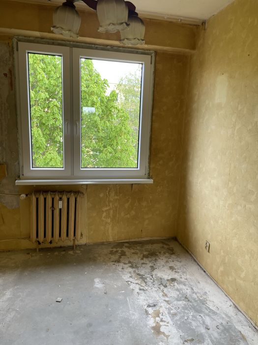 Mieszkanie do remontu 3 pokoje 60.80m2 ul.Witosa