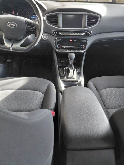 Ионик заряжаемый гибрид продам