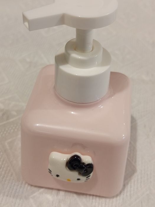 Frasco recarregável.