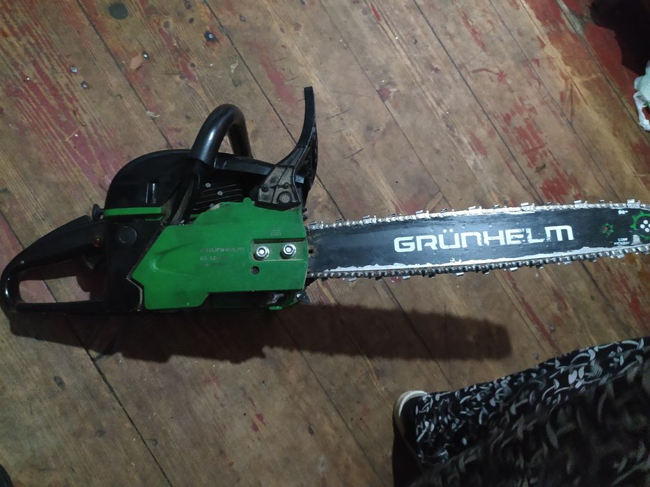 Продам нову бензопилу