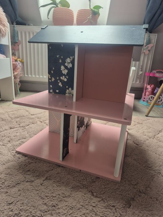 Domek drewniany dla lalke  Hand made