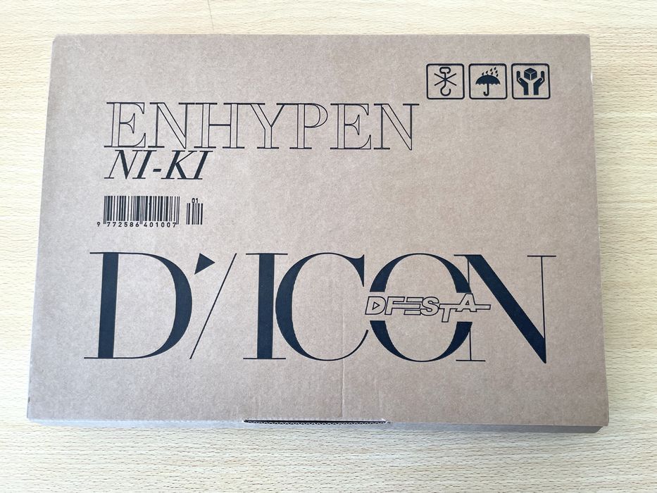 Enhypen D'ICON photobook exclusivo