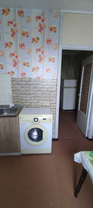 Продажа 2-х к. квартиры  в   Корабельном районе.