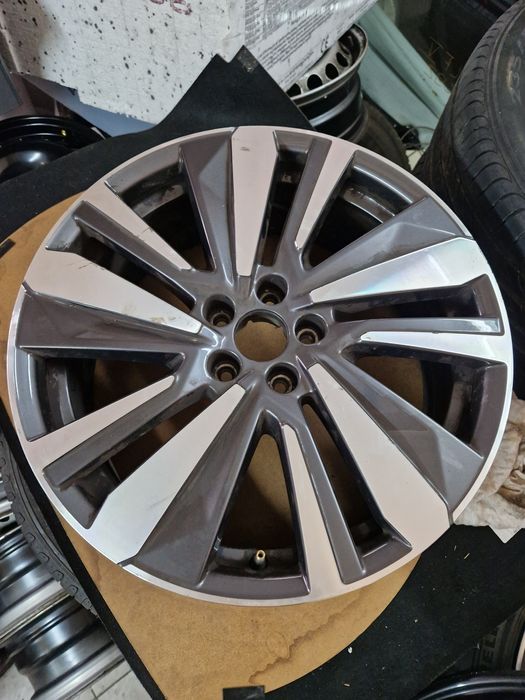 Oryginał felga Peugeot 5008 19cali 2szt