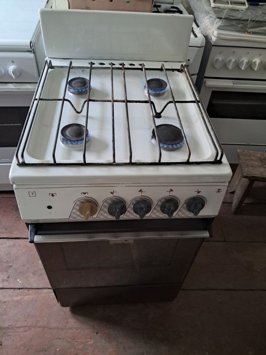 Газова плита. Можлива доставка.
