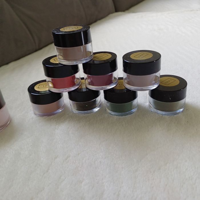 Pudry do manicuru tytanowego Lart