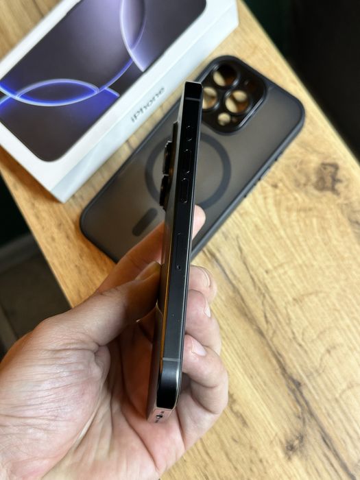 Iphone 16pro 256gb Black Titanium