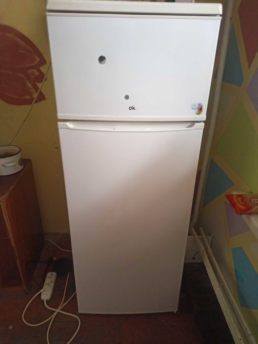 Продам срочно холодильник