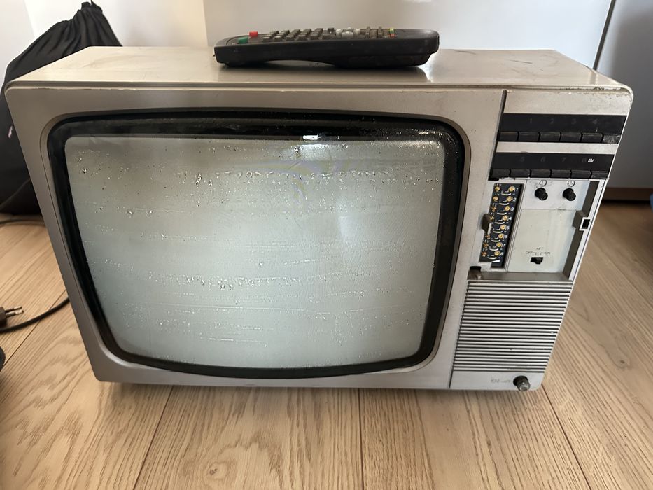 Telewizor kineskopowy Sharp