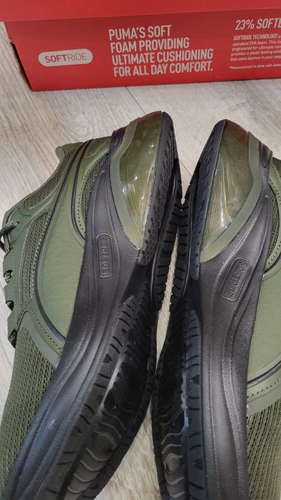 Кросівки Puma розмір 40.5 устілка 26.5