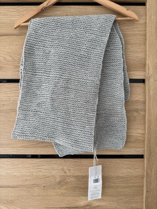 Nowy wełniany szalik z włóczki Sandnes Garn Smart Superwash