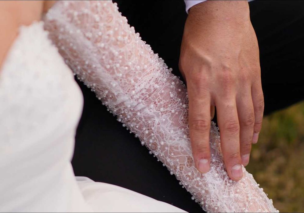 Suknia ślubna gładka