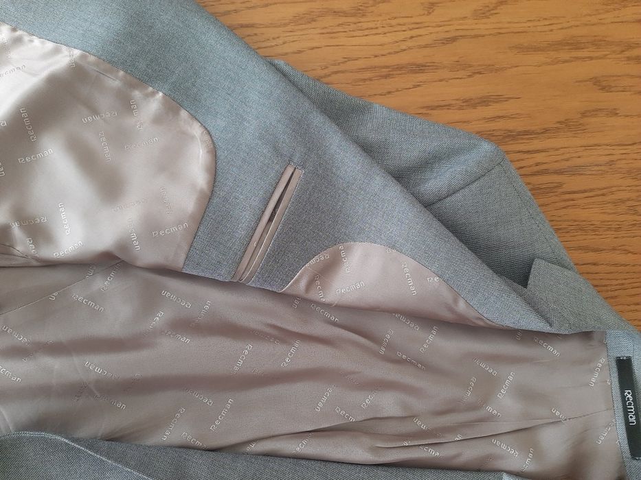 Szary garnitur Recman