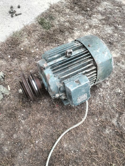 Продам электродвигатель 5.5 кВ