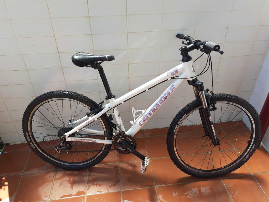 Bicicleta btt cannondale