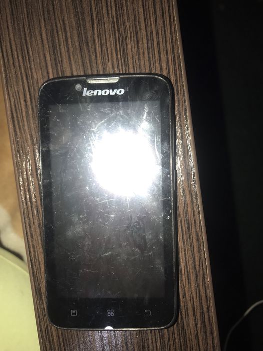 Продам телефон