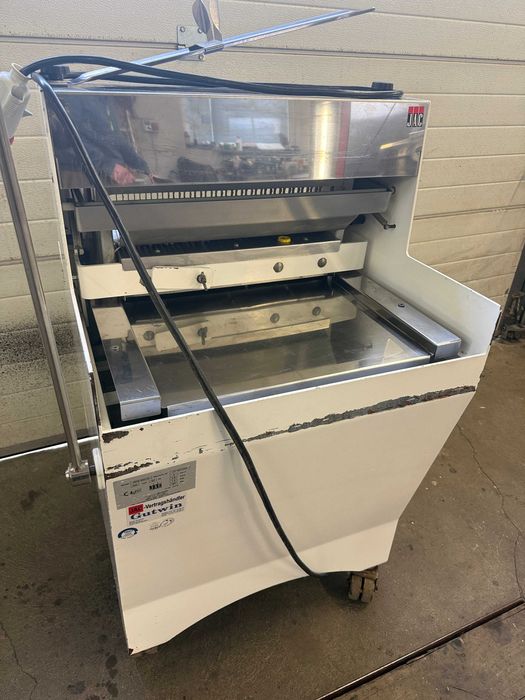 Krajalnica do chleba JAC BEM 450/10