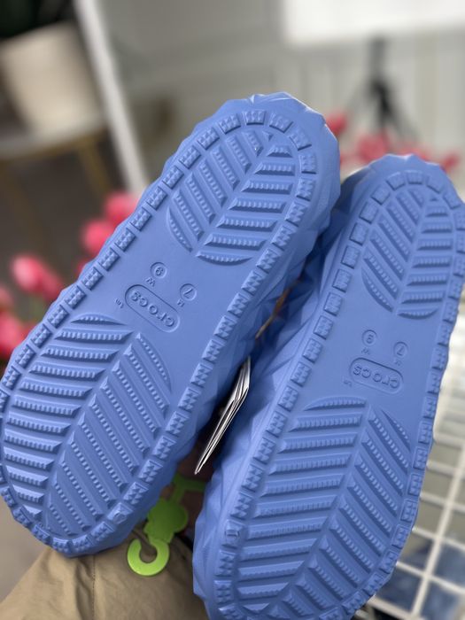 Крокси шльопанці crocs classic geometric slide 36 та 37