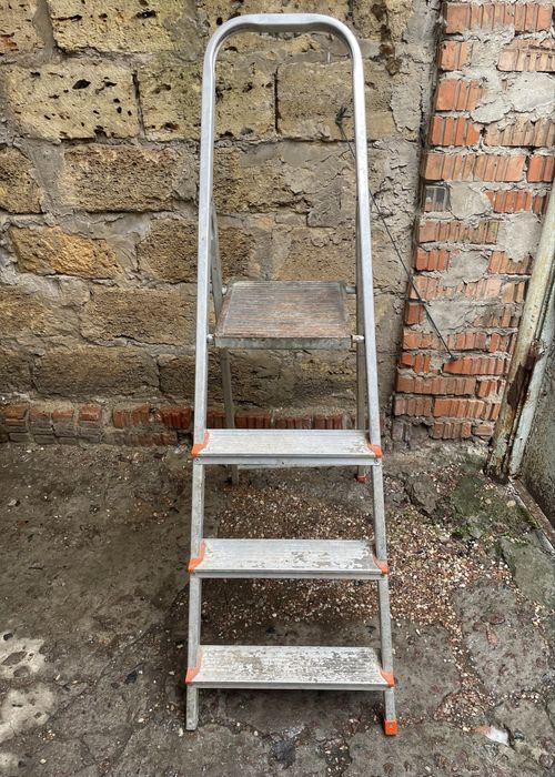 Стремянка драбина