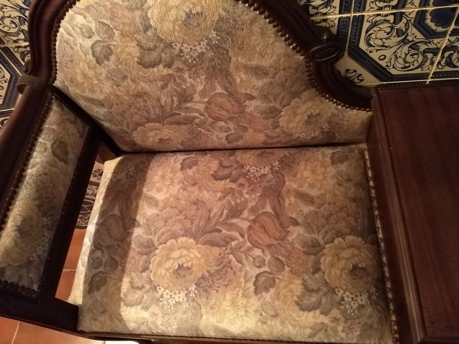 Namoradeira ou Mesa de Telefone em Mogno