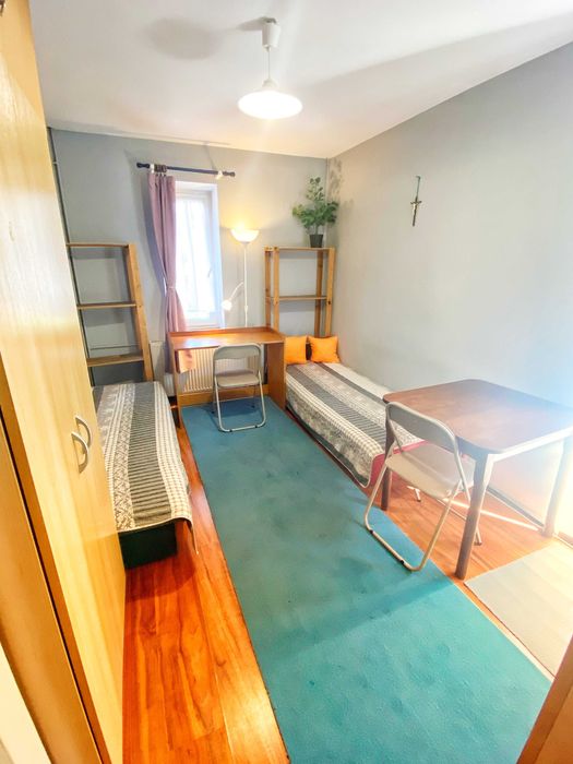 Pokój 2 osobowy dla studentek  850zł od osoby z mediami