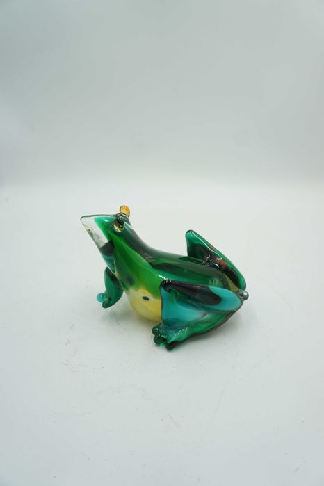 szklana figurka żaba