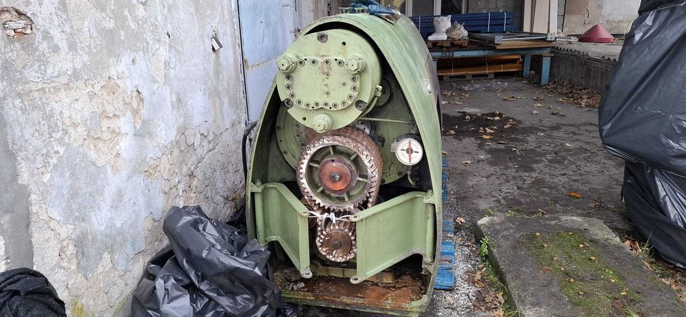 49. Wtryskarka hydrauliczna | ŚLĄSK