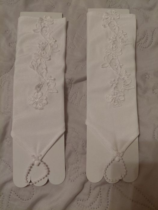 Sukienko-alba, torebka,  wianek