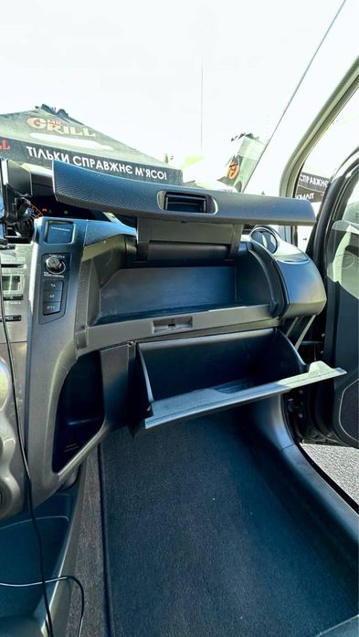 Yaris 1.33 бензин 2009 року