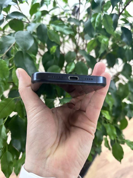 Продам Айфон 15 Pro Max