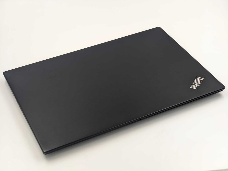 Lenovo ThinkPad t490s