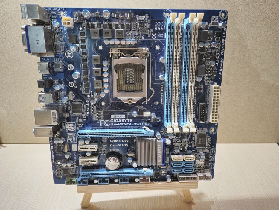 Материнська плата s1155 Gigabyte GA-H67MA-USB3-B3, 4×ddr3, usb 3.0