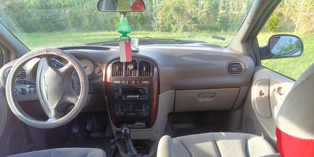 Chrysler Grand Voyager 2,5 CRD manual