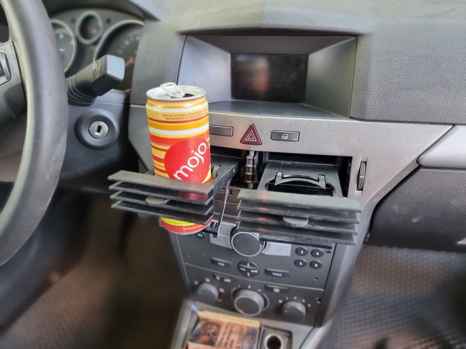 Підстаканник Opel Astra H tuning