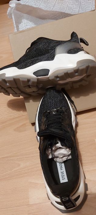 Oryginalne adidas gruba podeszwa buty treking  Steve Madden r. 40
