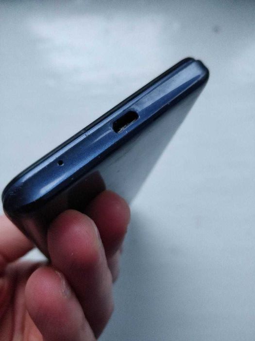 Продам телефон ZTE A3