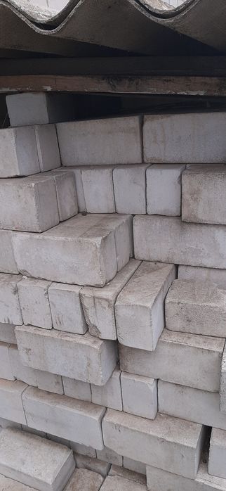 Кирпич сілікатний новий.