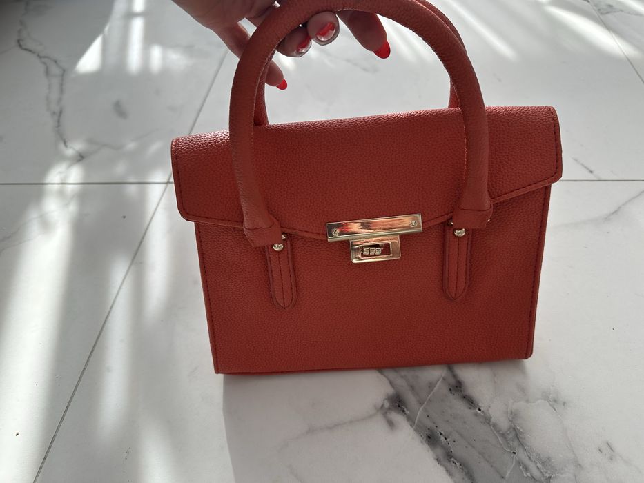 Сумочка жіноча в хорошому стані