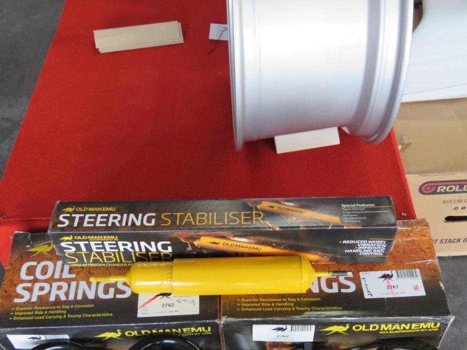 Kit suspensão OLD MAN EMU Land Rover Discovery +5