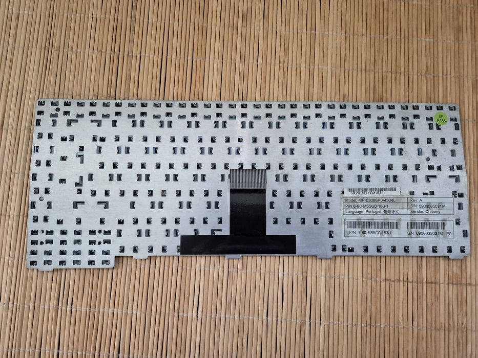 Teclado para Portatil Insys Gameforce - M761 - M54 - M746 - M748