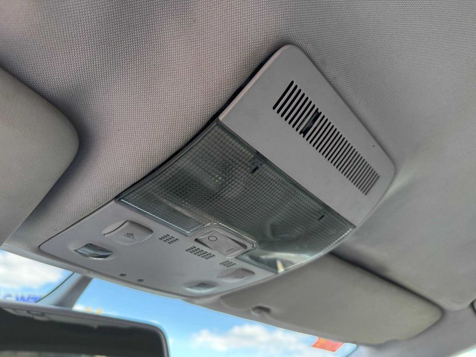 AvtoReal  Audi A4 B7 2005